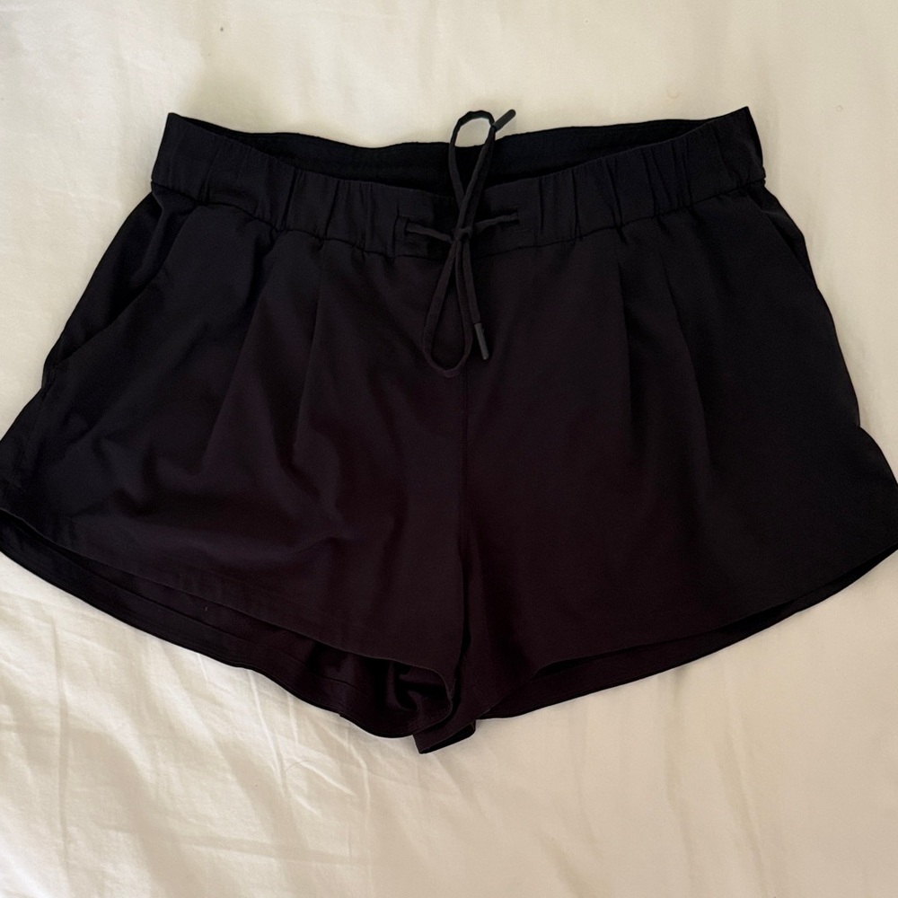 Lululemon casual black shorts